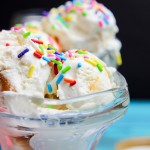 Oh my gosh! This ice cream is so so good! Enjoy the last few weeks of summer {and National Peach Month!} with this very simple and quick creamy peaches and cream ice cream to feed the whole family. The best part? Besides only 5 minutes of prep work, you don't need anything but a hand mixer to get this easy peachy ice cream right and in your belly. www.ahotsouthernmess.com