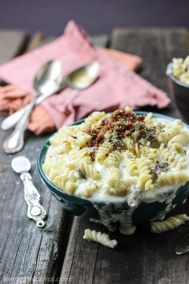 Spicy Bacon, Mushroom, Truffle Oil Mac n Cheese