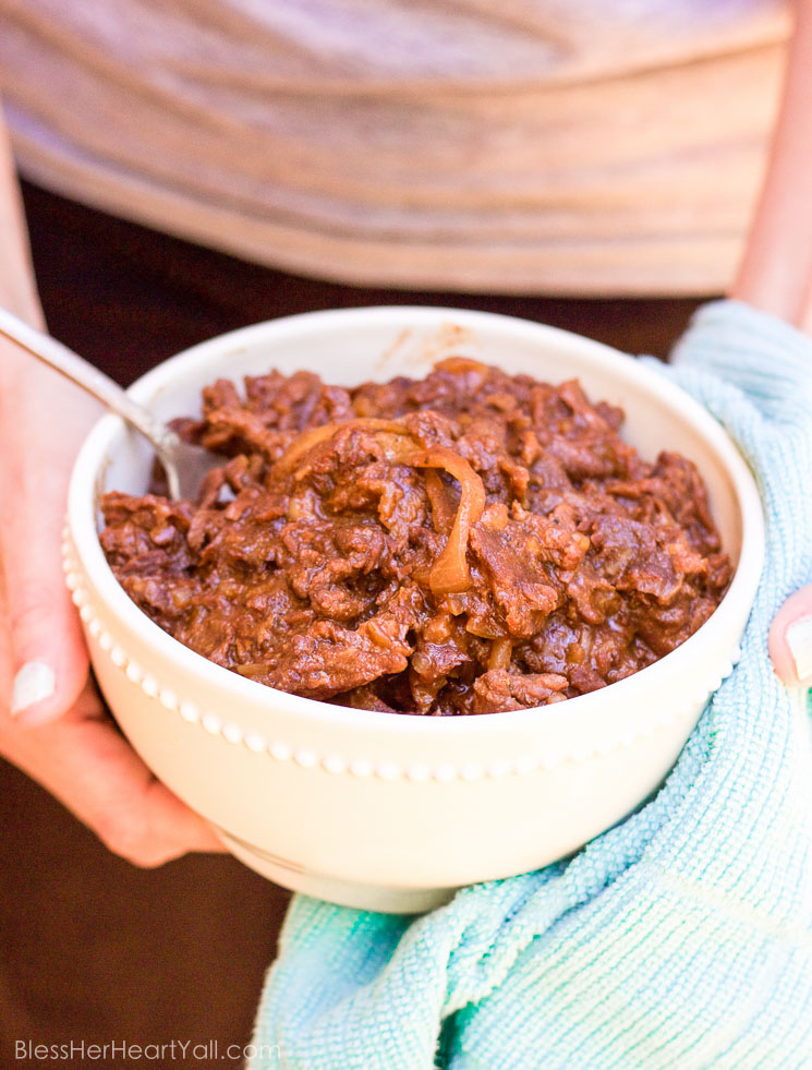 This gluten-free bourbon bbq shredded beef recipe is a magical combination of juicy beef in a garlic and onion barbecue sauce, placed in your slow cooker along with a dash of bourbon, and ready for your enjoyment after a busy day!