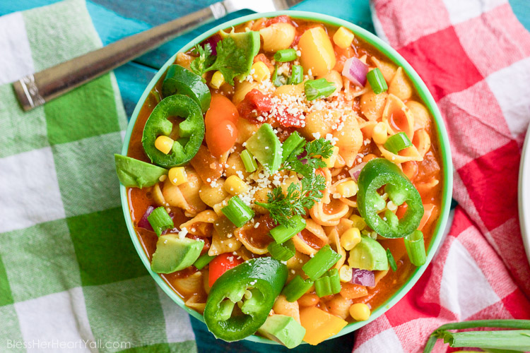 This gluten-free chicken taco pasta combines the fiery tastes that come with fresh chicken tacos with the comforts of creamy pasta! The spicy taco sauce goes great with your favorite noodles and chopped mexican veggies for an amazing fiesta for your taste buds!
