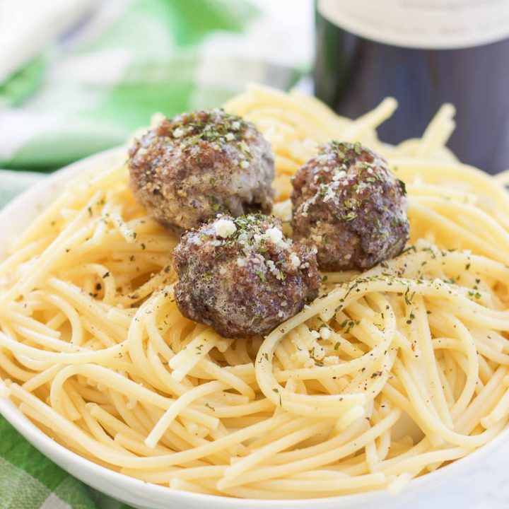 These simple oven baked paleo meatballs (video included!) are the bomb! Okay but seriously, just combine some grass-fed beef with garlic, onion, egg, liquid aminos, and a little bit of salt and pepper. Roll them up and toss them in the oven for a few minutes and your family will have a whole mess of juicy paleo, gluten-free, and grain-free meatballs!