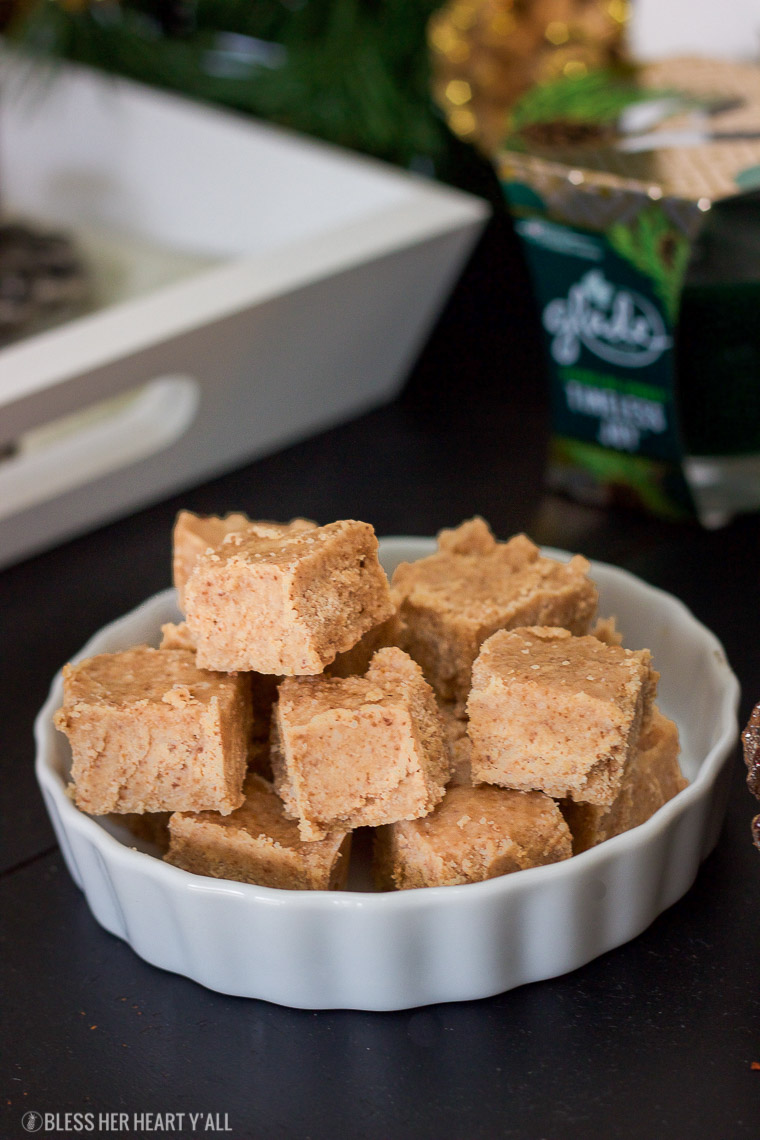 This vegan coconut vanilla fudge takes only 5 minutes worth of prep time and 5 simple ingredients to make. It's also paleo, dairy free, and gluten free! www.blessherheartyall.com